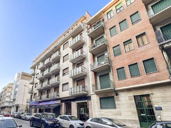 appartamento in vendita a Torino in zona Santa Rita