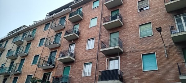 negozio in vendita a Torino in zona San Donato