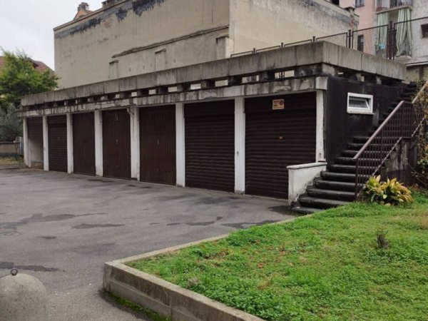 negozio in vendita a Torino in zona Borgo San Paolo