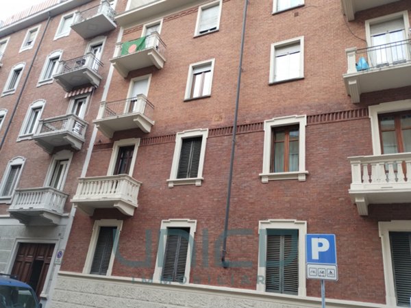 locale di sgombero in vendita a Torino