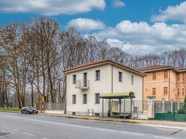 casa indipendente in vendita a Torino in zona Sassi