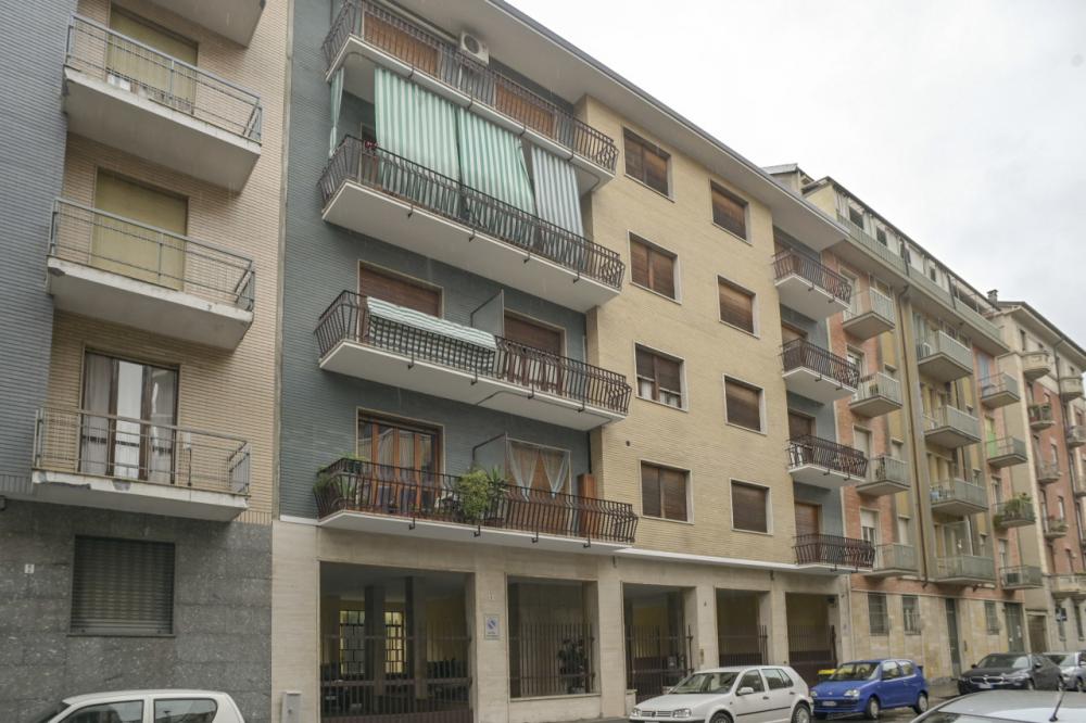 appartamento in vendita a Torino in zona Lingotto