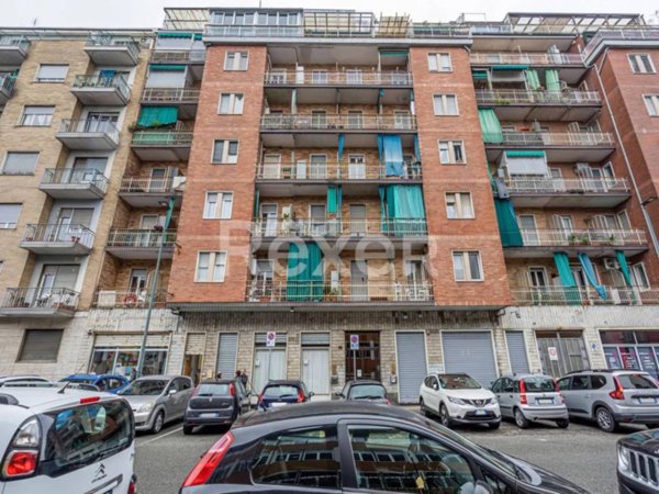 appartamento in vendita a Torino in zona Lingotto