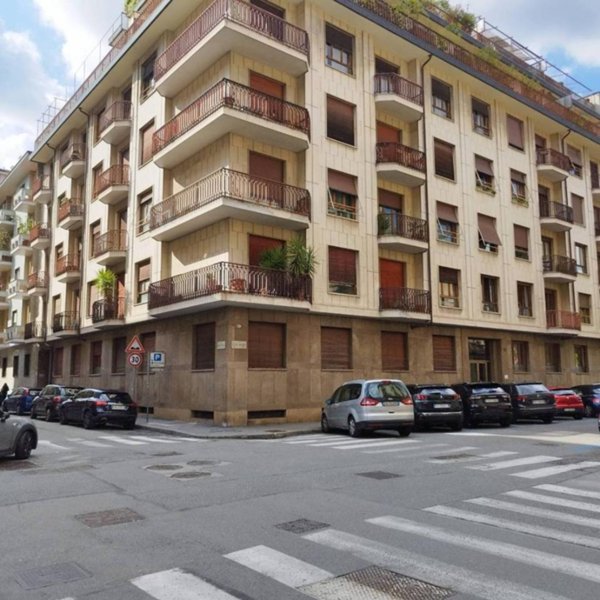 appartamento in vendita a Torino in zona Crocetta