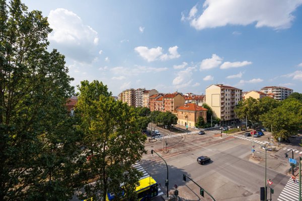 appartamento in vendita a Torino in zona Lingotto