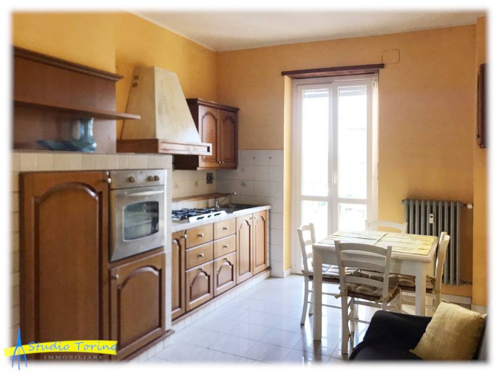 appartamento in vendita a Torino in zona Parella