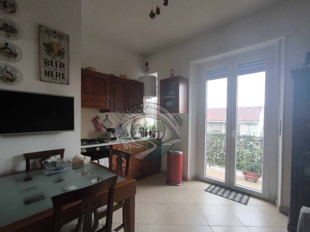 appartamento in vendita a Torino in zona Santa Rita