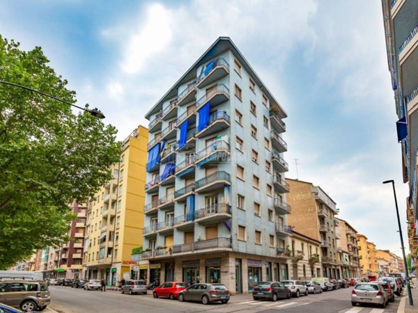 appartamento in vendita a Torino in zona Parella