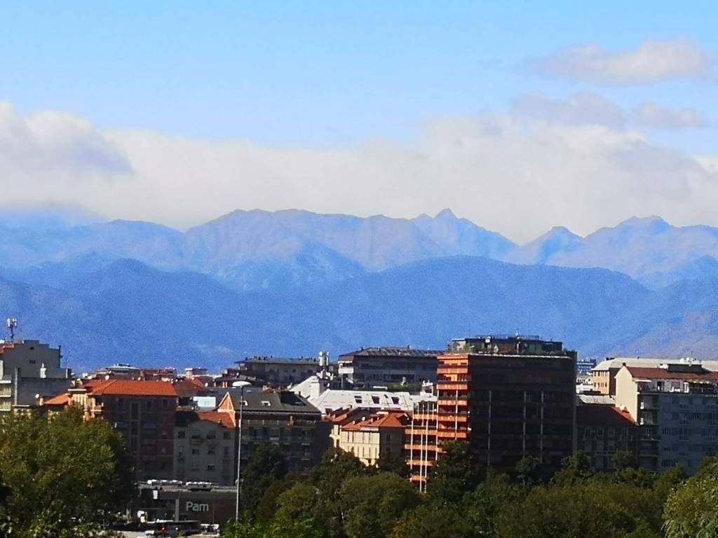appartamento in vendita a Torino in zona Gran Madre