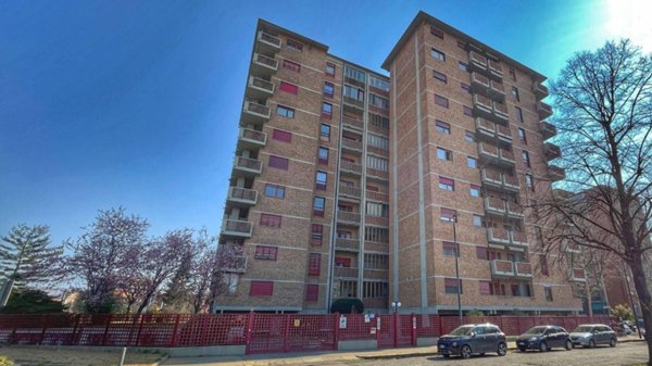 appartamento in vendita a Torino in zona Mirafiori Nord