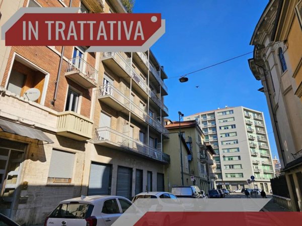 appartamento in vendita a Torino in zona Cit Turin