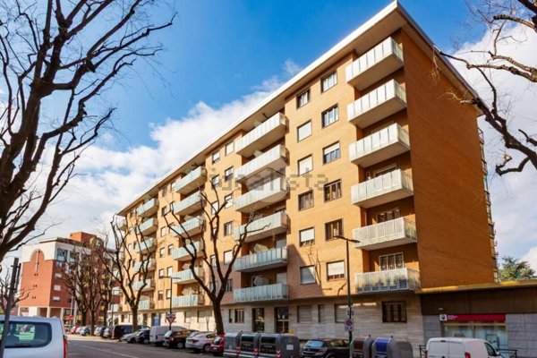 appartamento in vendita a Torino in zona Madonna di Campagna