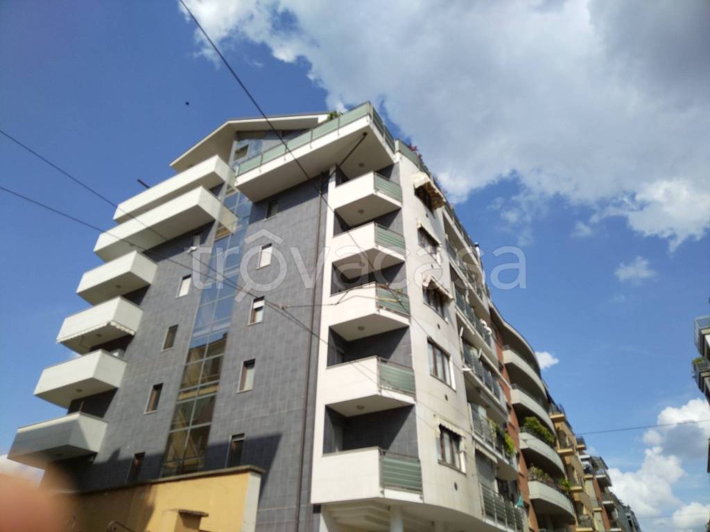 appartamento in vendita a Torino in zona Parella