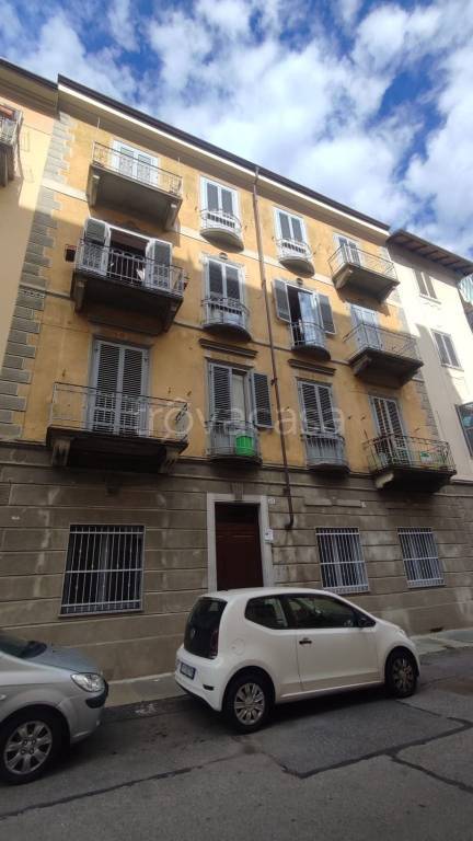 appartamento in vendita a Torino in zona Vanchiglia