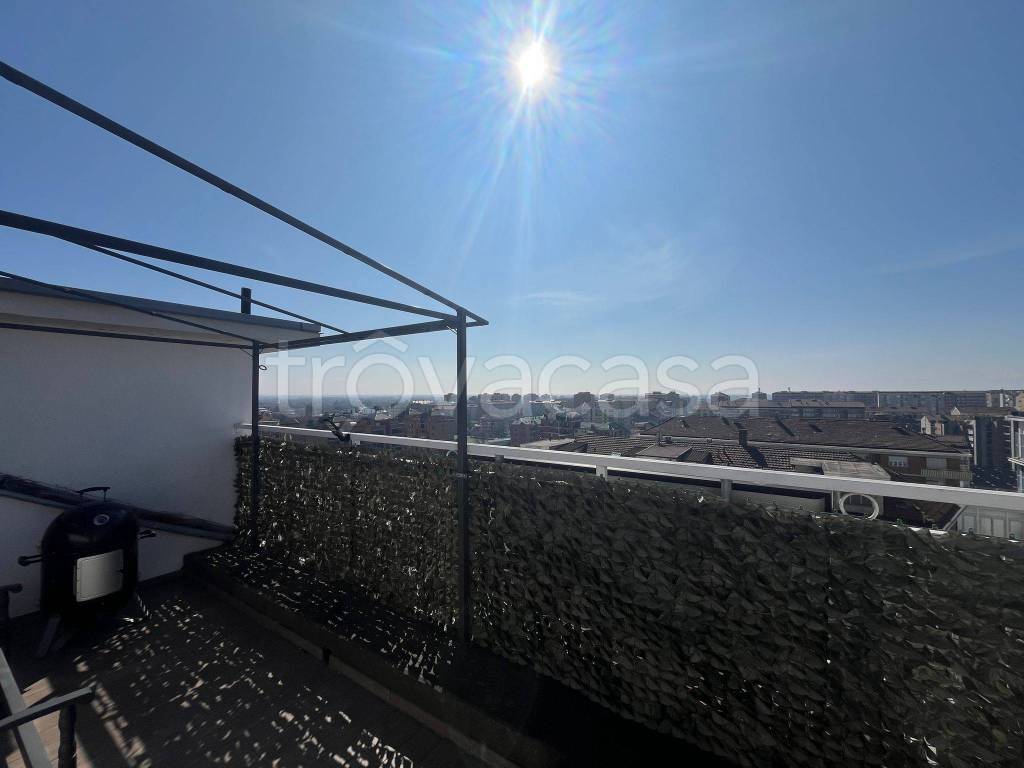 appartamento in vendita a Torino in zona Mirafiori Sud