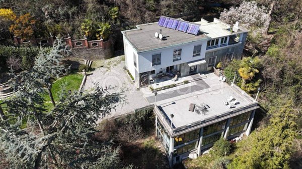 casa indipendente in vendita a Torino in zona Superga