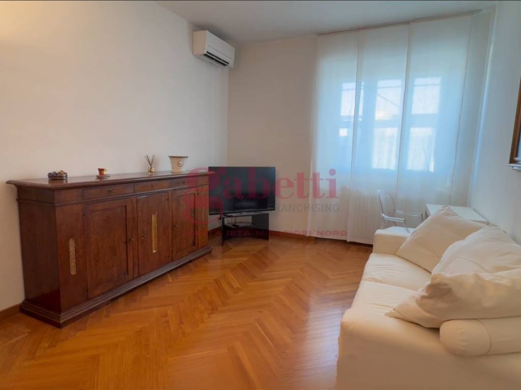 appartamento in vendita a Torino in zona Santa Rita