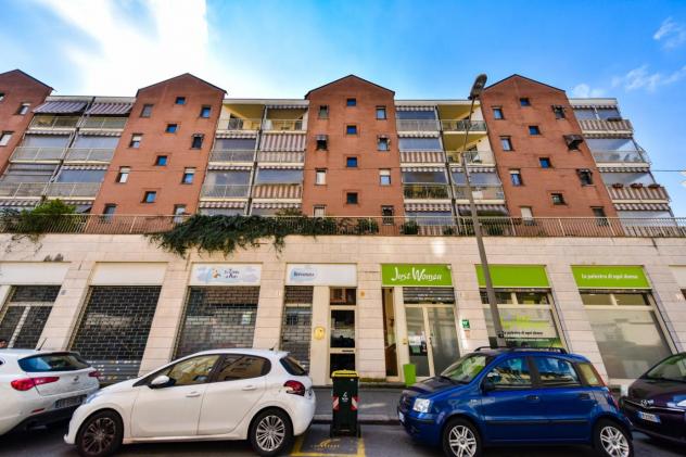 appartamento in vendita a Torino in zona Vallette