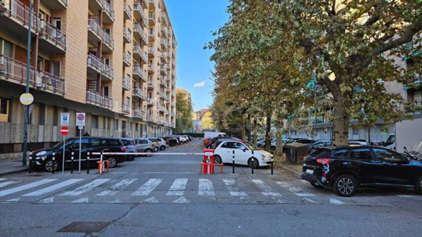 appartamento in vendita a Torino in zona Borgata Vittoria