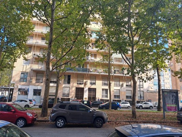 appartamento in vendita a Torino in zona Lingotto