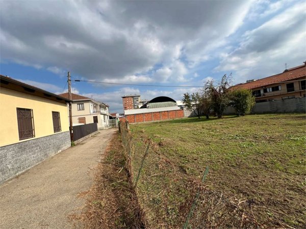 terreno edificabile in vendita a Torino
