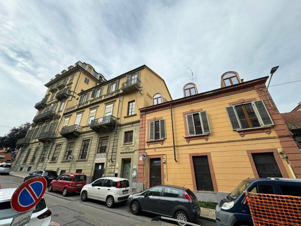 ufficio in vendita a Torino in zona Aurora