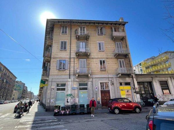 appartamento in vendita a Torino in zona Aurora