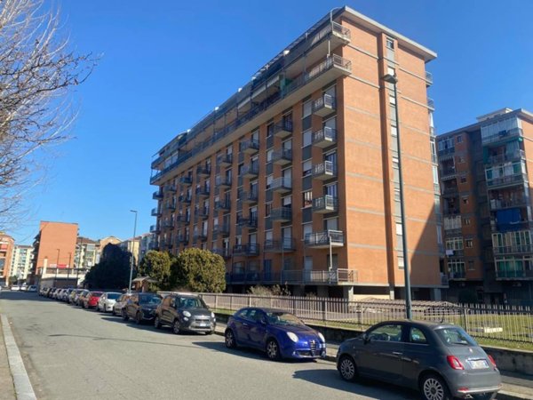 appartamento in vendita a Torino in zona Mirafiori Sud