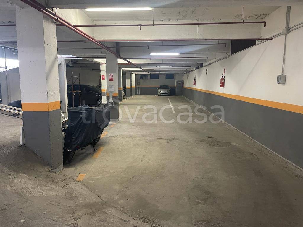 locale di sgombero in vendita a Torino in zona Rebaudengo