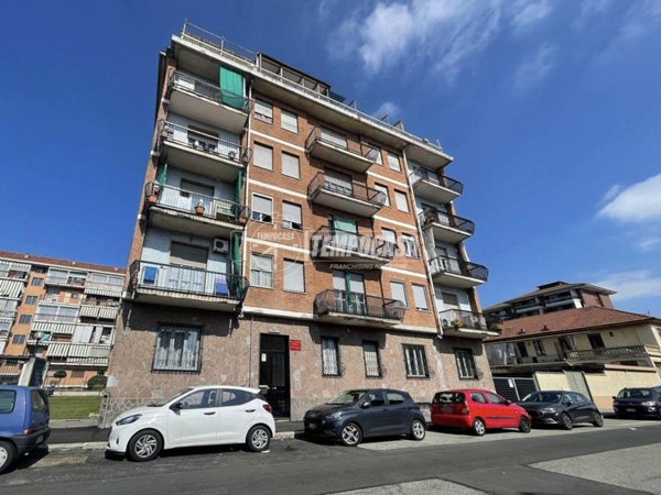 appartamento in vendita a Torino in zona Madonna di Campagna