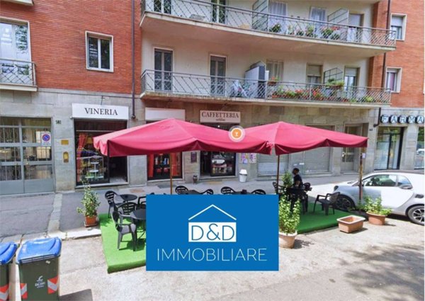 negozio in vendita a Torino in zona Vanchiglia
