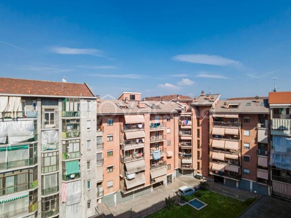 appartamento in vendita a Torino in zona Santa Rita