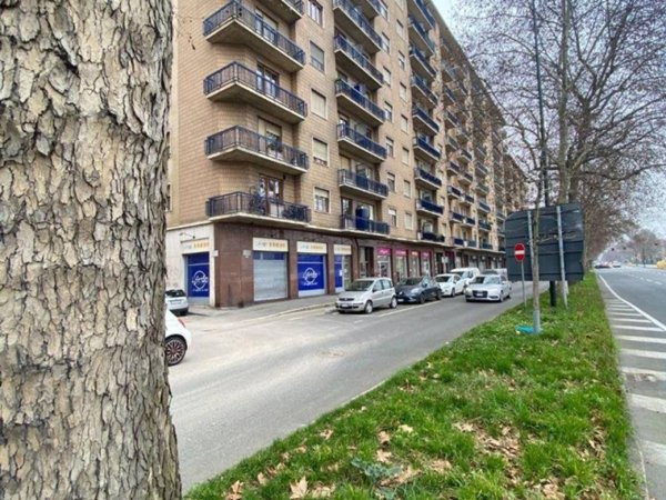 appartamento in vendita a Torino in zona Borgata Vittoria