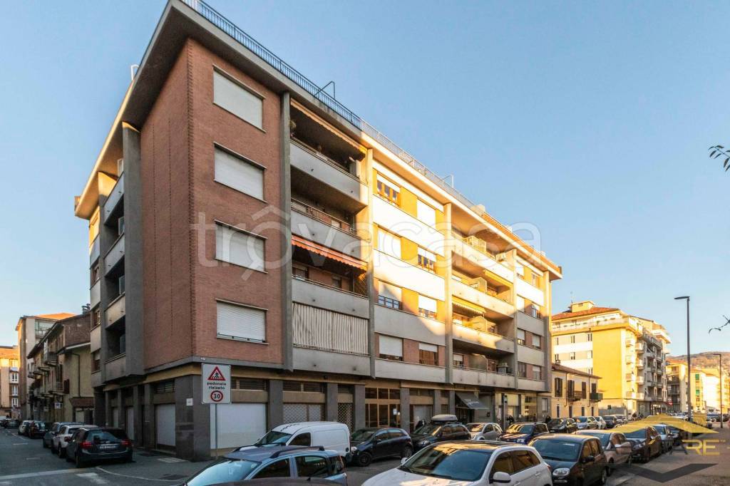 appartamento in vendita a Torino in zona Millefonti
