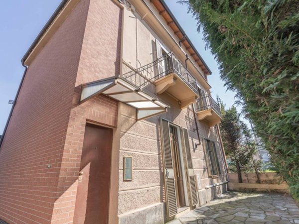 intera palazzina in vendita a Torino in zona Lucento