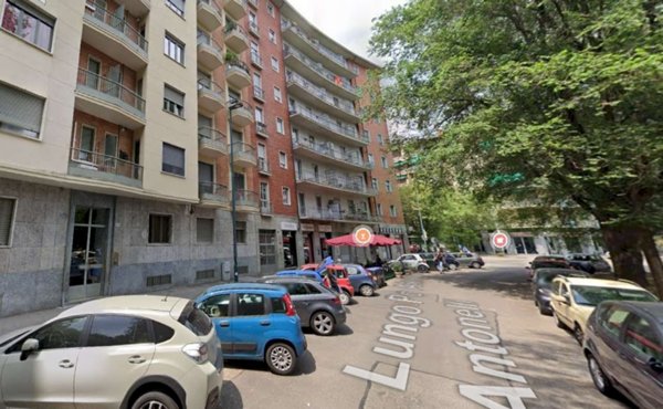 negozio in vendita a Torino in zona Vanchiglia