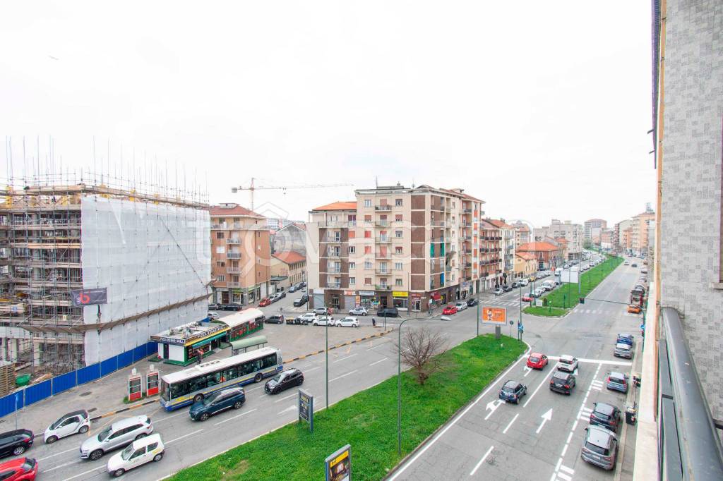 appartamento in vendita a Torino in zona Parella