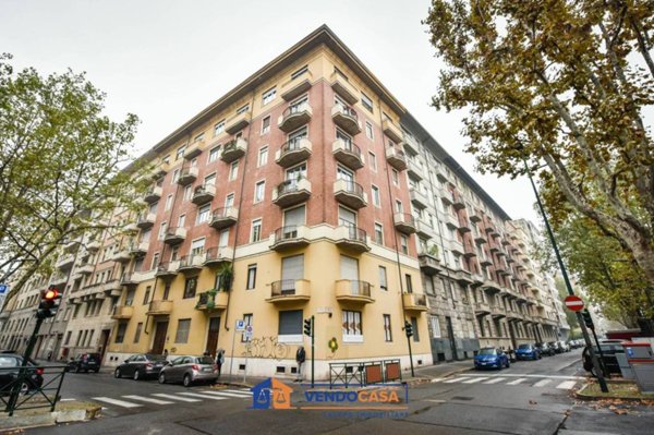 negozio in vendita a Torino in zona Crocetta