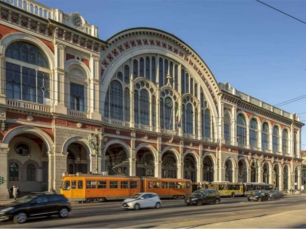 intera palazzina in vendita a Torino in zona Cenisia