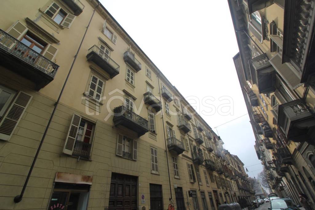 appartamento in vendita a Torino in zona San Salvario