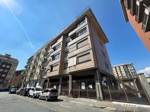 appartamento in vendita a Torino in zona Parella