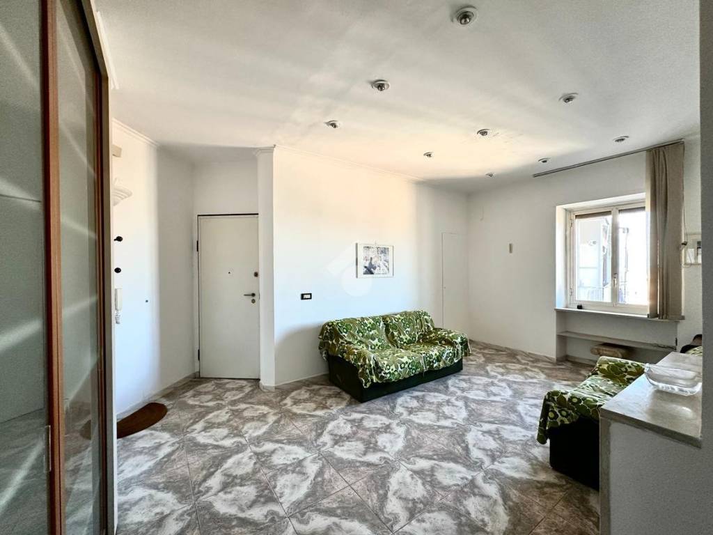 appartamento in vendita a Torino in zona Borgata Vittoria