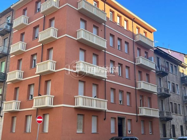 appartamento in vendita a Torino in zona Parella