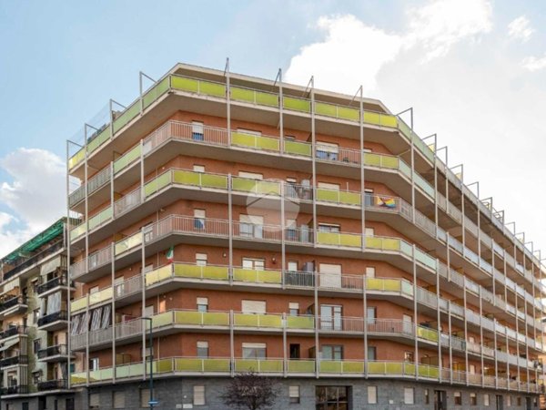 appartamento in vendita a Torino in zona Borgata Vittoria