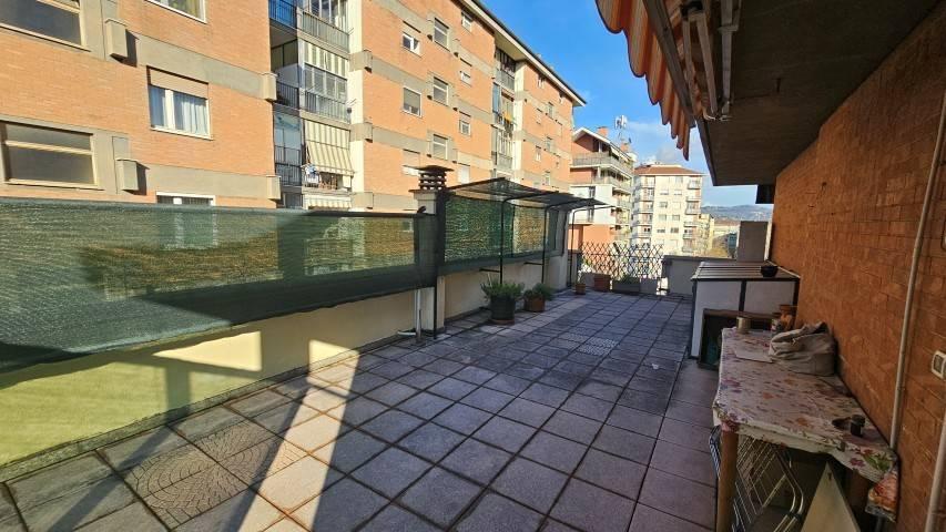 appartamento in vendita a Torino in zona Santa Rita