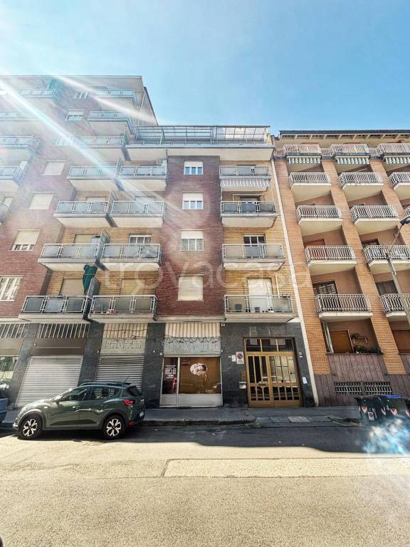 appartamento in vendita a Torino in zona Santa Rita