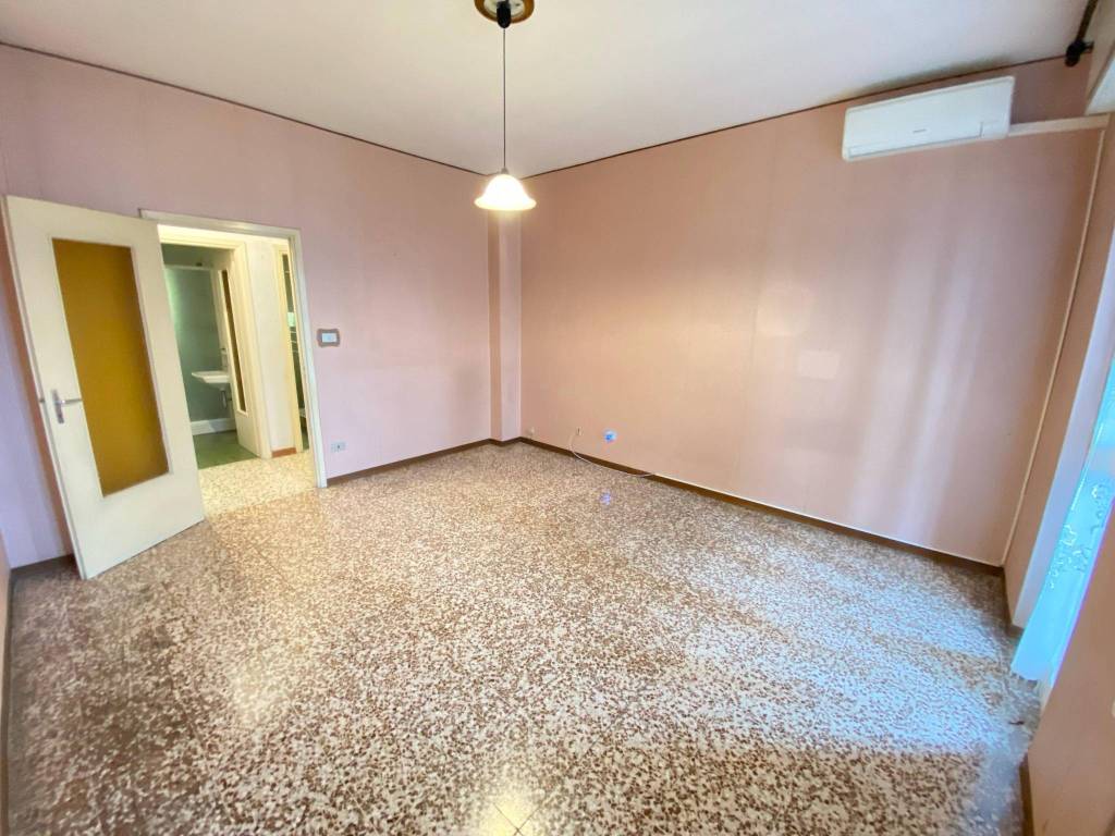appartamento in vendita a Torino in zona Mirafiori Sud