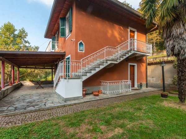 casa indipendente in vendita a Torino in zona Cavoretto