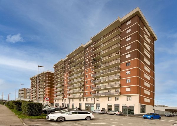 ufficio in vendita a Torino in zona Mirafiori Sud