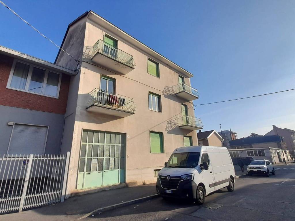 appartamento in vendita a Torino in zona Mirafiori Sud
